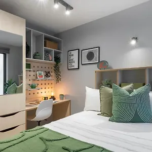 Appartamento Student Only And Private Ensuites At Alma Place In, Belfast